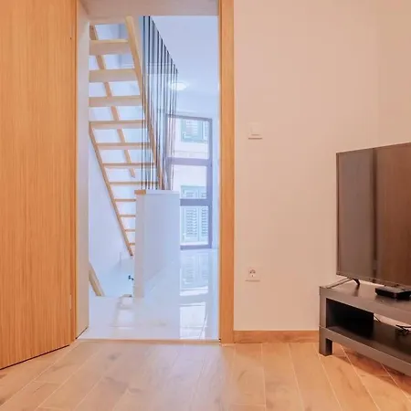 Casa Arx * شيبينيك