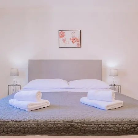 Casa Arx شيبينيك
